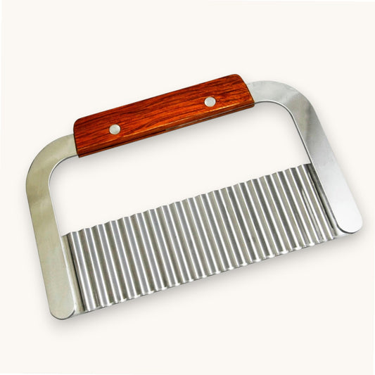 Wavy soap cutter tool for cutting handmade soap with decorative crinkle edges