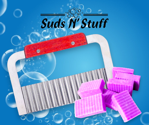 Wavy soap cutter tool for cutting handmade soap with decorative crinkle edges